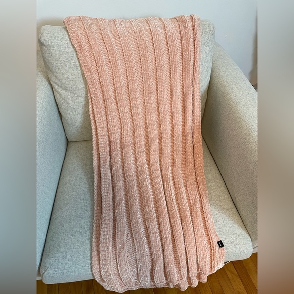 Matching Hat and Scarf Set - Picture 7 of 8